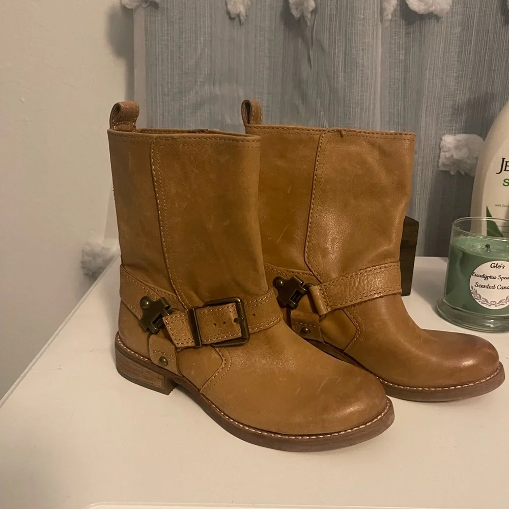 Gianni Bini‎ Girls Harness Moto Crosbie Boots Size 5.5
